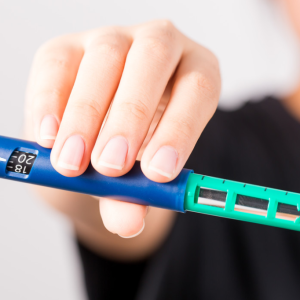 Reconstitution device